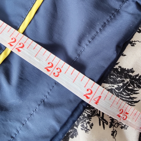 Hunter wind breaker vest 🦺| XS | collaboration Hunter boots & Target 🎯 | 💙💛 - Picture 6 of 13